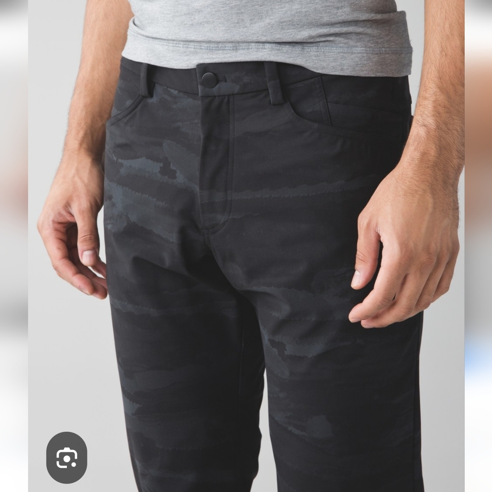 lululemon athletica Men's Black Camo Slim Chinos